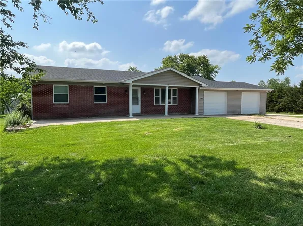 707 S Chantilly Rd, Moscow Mills, MO 63362