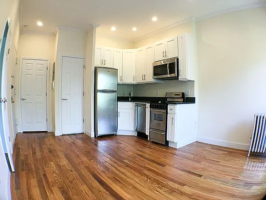 Rented by Francine Realty | media 17