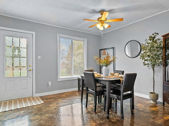 4th image of 527 Bush Rd