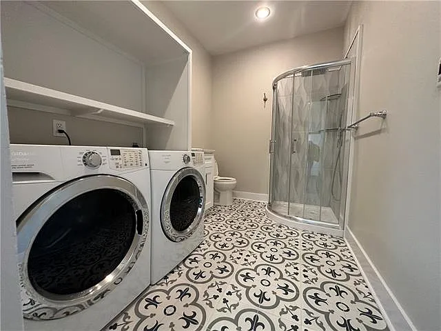 358 Lowerline St — Photo 13