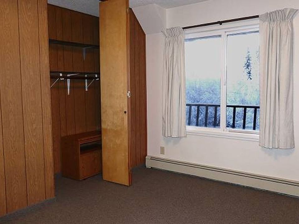 1st image of 1653 2nd Ave #D32f036fc