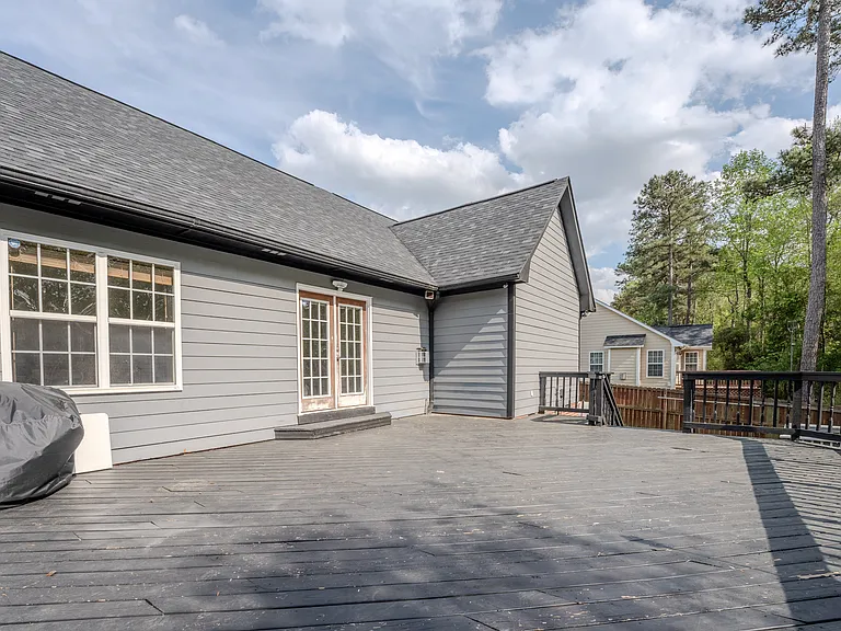 220 Dolphin Dr — Photo 40