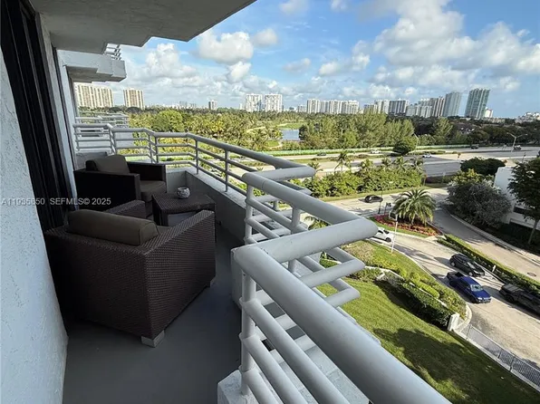 3300 NE 192nd St APT 808, Aventura, FL 33180