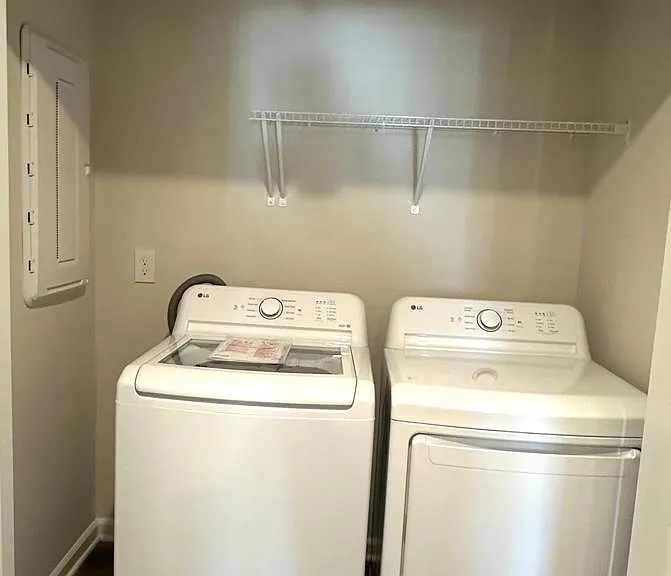 109C Rose Park Ct — Photo 17