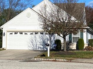 7 Glenview Ct, Gibbsboro, NJ 08026