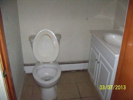 1/2 bath 