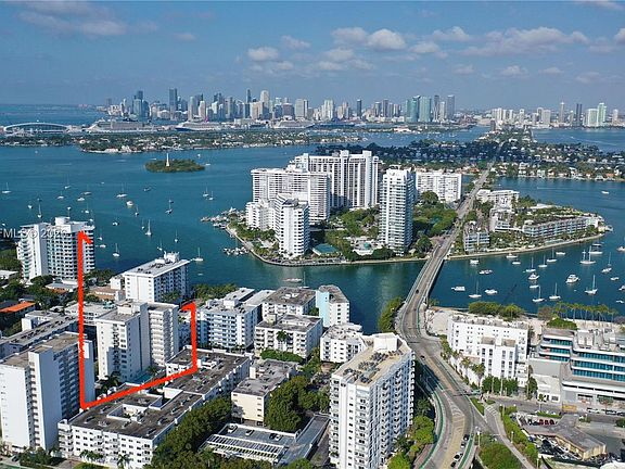 4th image of 1345 Lincoln Rd APT 402