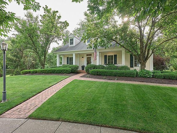 4th image of 4004 Tumblebrook Pl