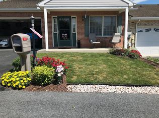 611 Spring Hill Dr, Waynesboro, PA 17268