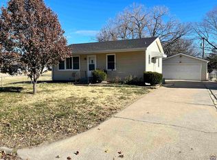 114 S Walnut St, Emporia, KS 66801