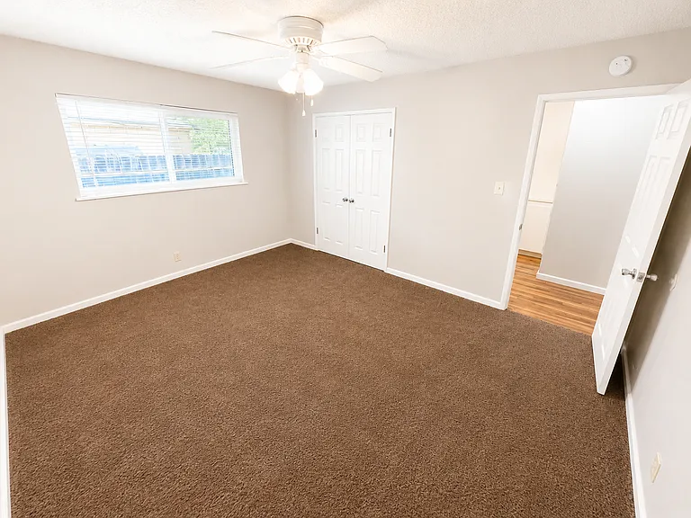 Phoenix Apartments — Photo 14