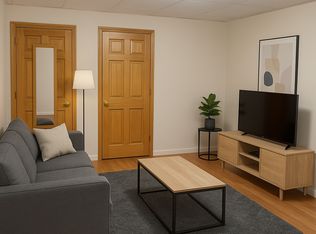 6816 18th Ave FLOOR 2, Brooklyn, NY 11204