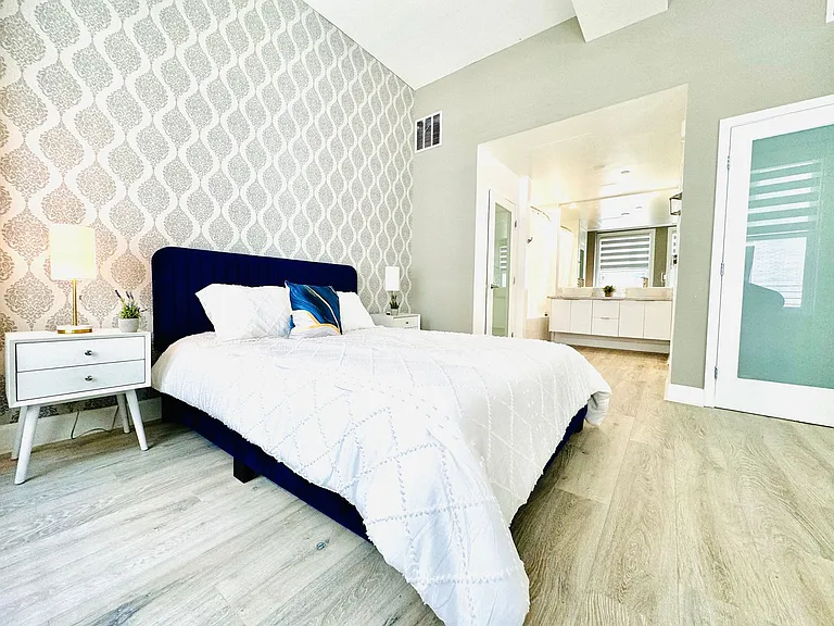 HWH Luxury Living — Photo 50