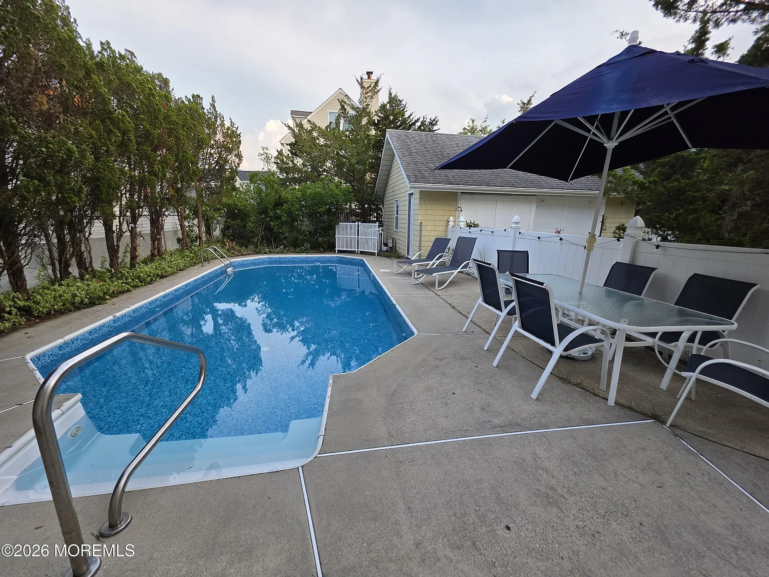 3 bed, 2.5 bath, 1031 sqft, $4,000 — Photo 2