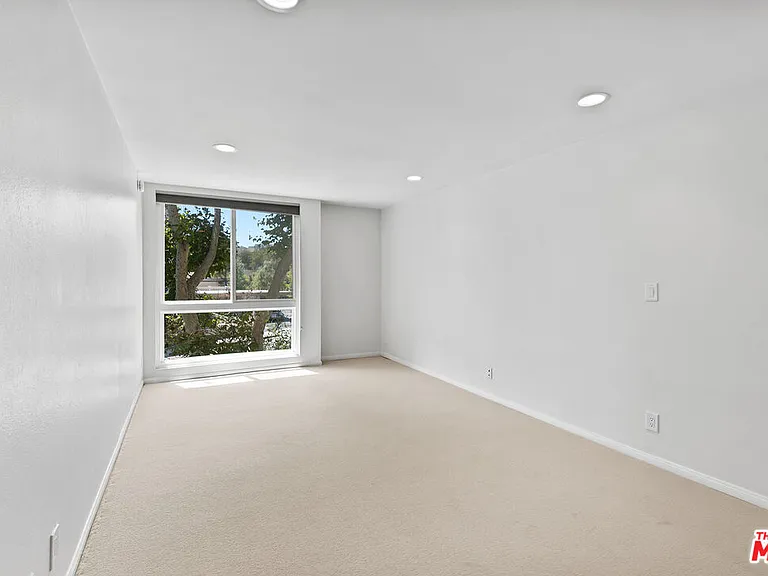 1340 S Beverly Glen Blvd #107 — Photo 12