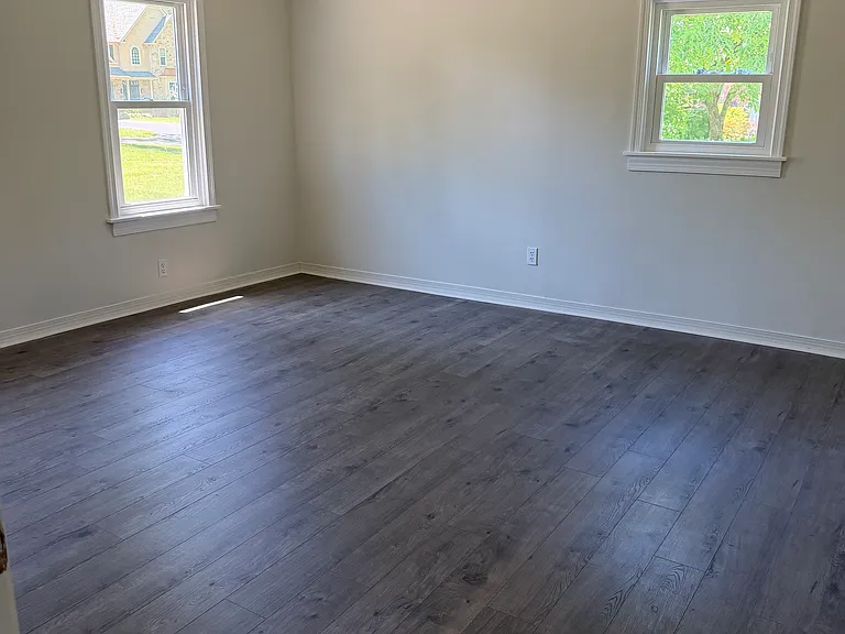 11 Willow Ave — Photo 12