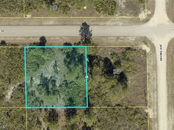 2105 E 7th St, Lehigh Acres, FL 33936