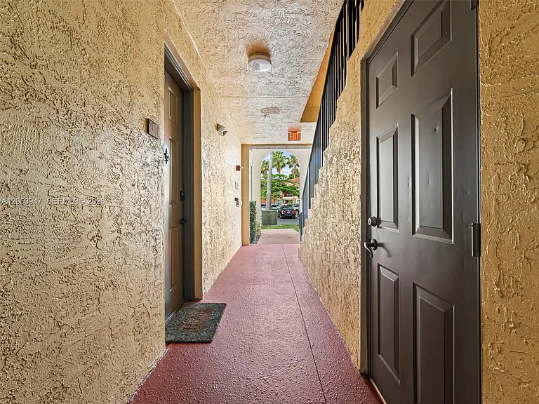 4402 SW 160th Ave #911 — Photo 35