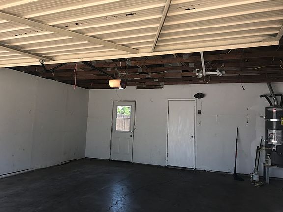 2nd image of 4315 W Country Ln