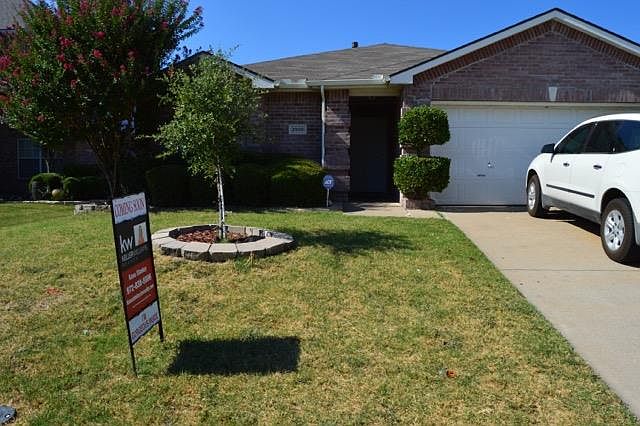 1st image of 2808 Hawthorne Ln