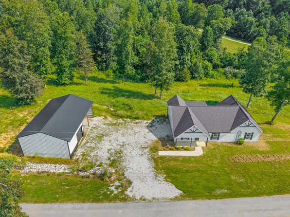 153 High Point Rd, Erin, TN 37061