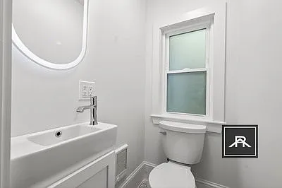 116 Woodstock St #2 — Photo 5