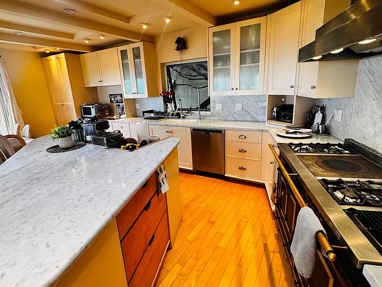 Open Kitchen