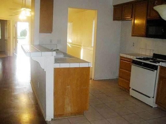 2nd image of 1975 Whispering Oaks Ct