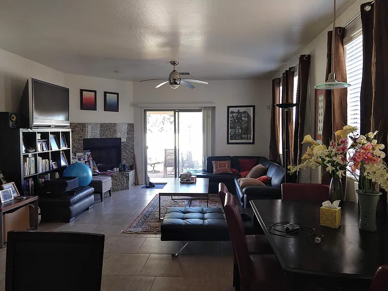 1706 E Arroyo Seco — Photo 3