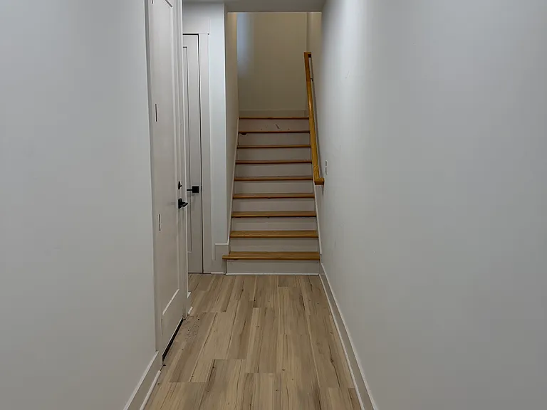 105 Hart Ln #C — Photo 12