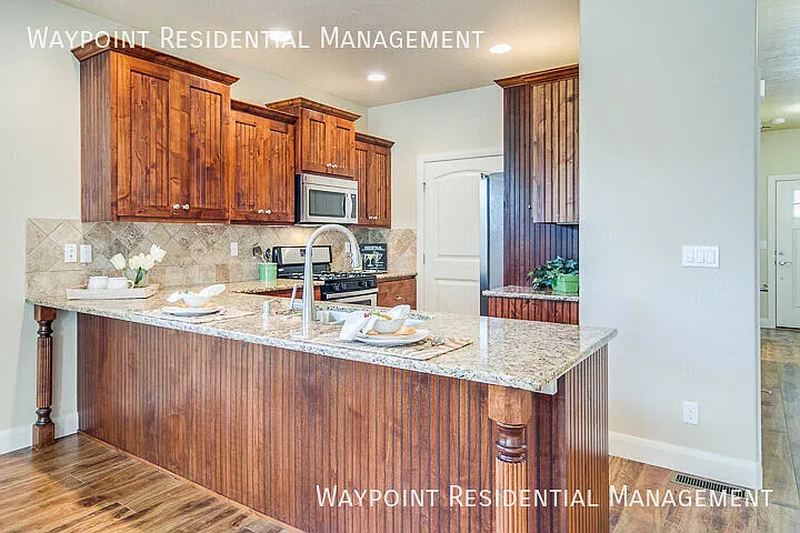 Charming Carlton Bay Retreat | Thoughtful Design, Private Suites & Greenbelt Access — Photo 3