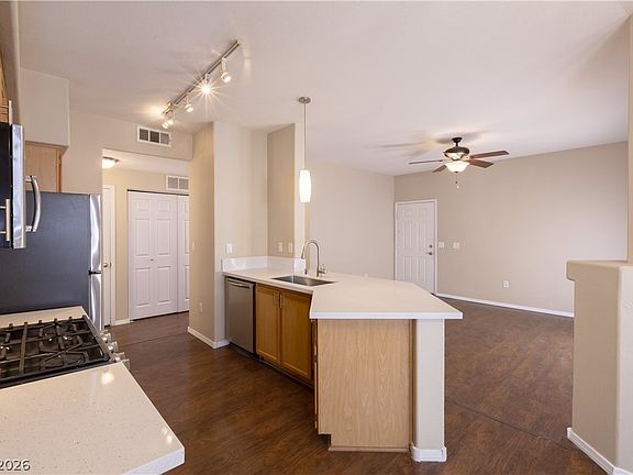 4th image of 1050 E Cactus Ave Unit 2020