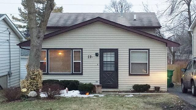 1st image of 17 E Hawthorne Dr