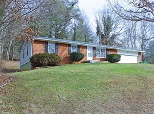 16 Eastcrest Dr, Fairview, NC 28730