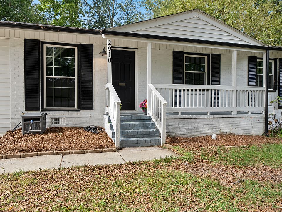 1st image of 2910 Driftwood Dr