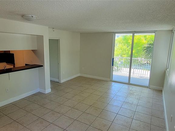 5th image of 850 N Miami Ave #W-204