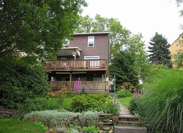 Back Yard and View of Decks
