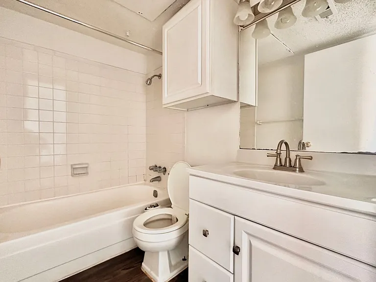 2803 Hemphill Park #B201 — Photo 14