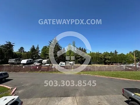 1441 NE Paropa Ct — Photo 6