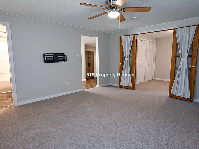 516 W Summit St — Photo 10