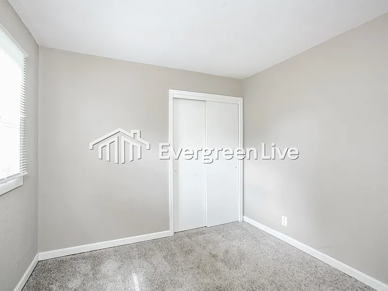 2044 Cold Spring Rd — Photo 10