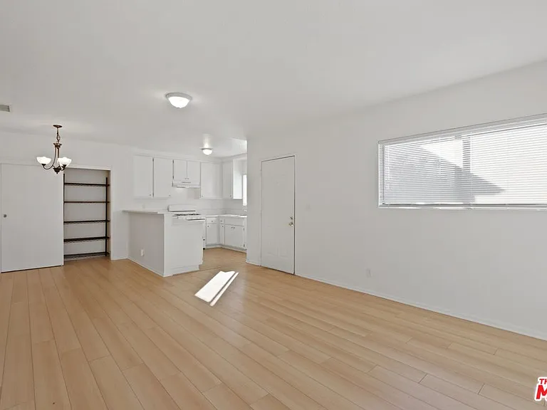 5429 Troost Ave #4 — Photo 1