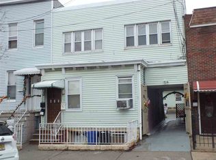 810 11th St #2, Union City, NJ 07087