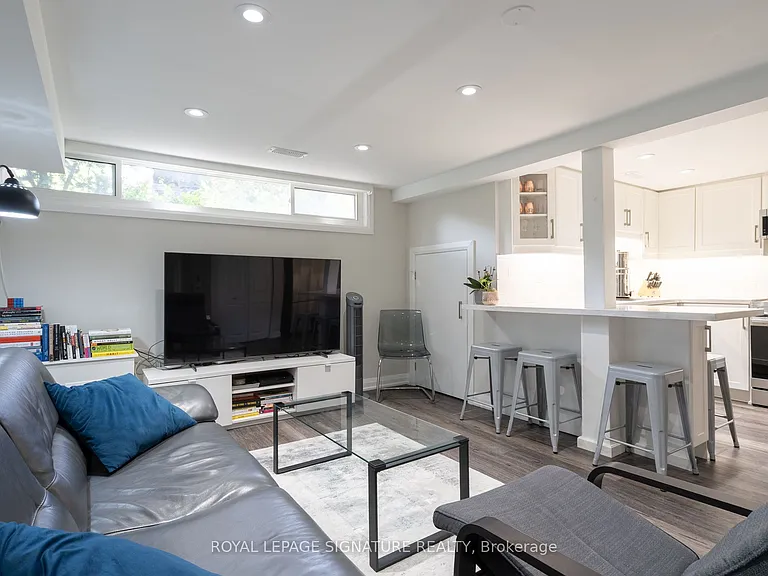 305 Blue Grass Blvd #BASEMENT — Photo 4