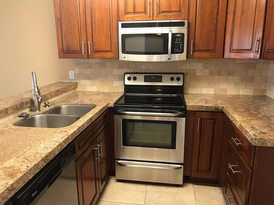 Modernized Kitchen with Granite Counter Tops and Newer Appli