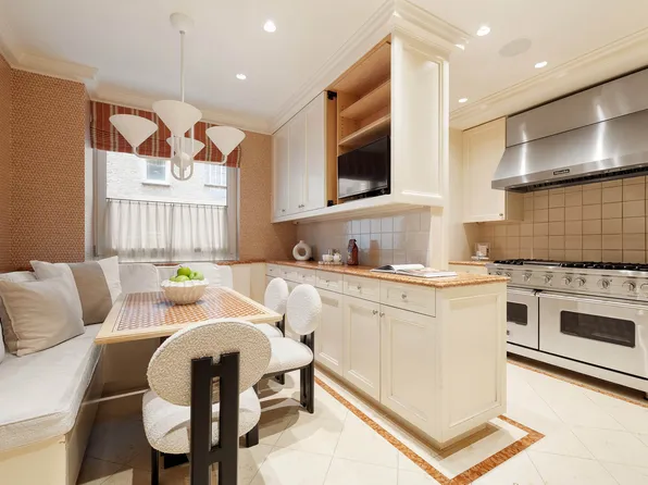 15 West 81st Street image 13 of 33