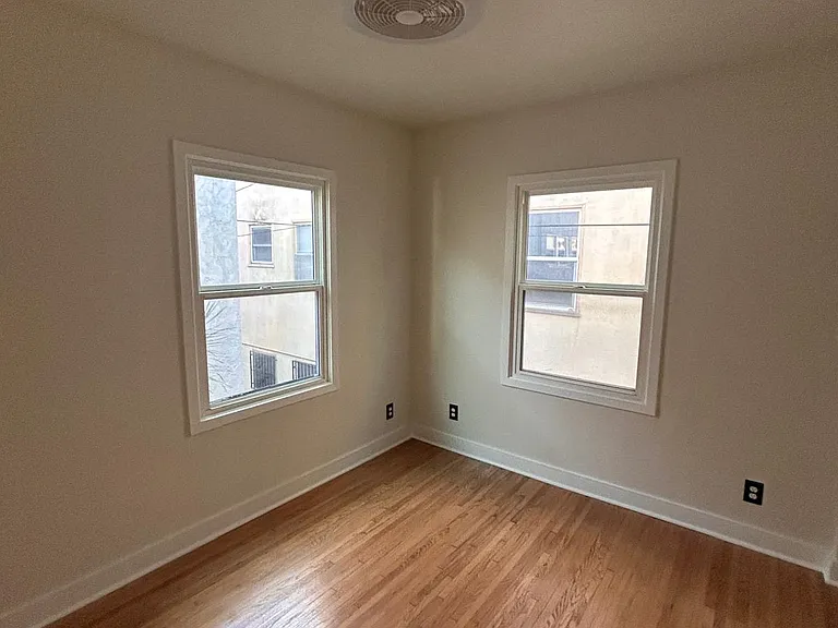958 E 2nd St #962 — Photo 18