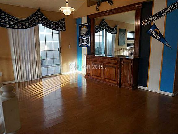 5th image of 4404 N Pioneer Way