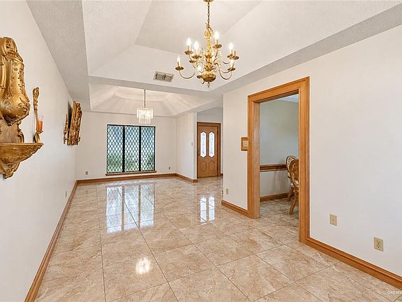 4th image of 7213 N 33rd St