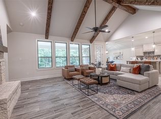 150 Red Top Rd, Poolville, TX 76487